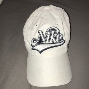 Classic White nike hat